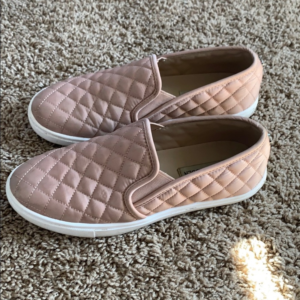 steve madden slip on